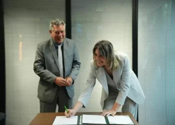 OCB e Finep firmam acordo para ampliar acesso à inovação