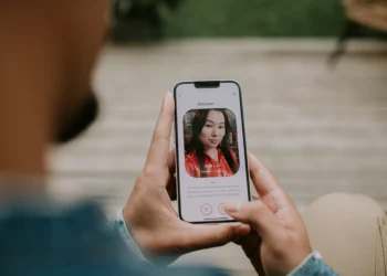 Como se proteger do ‘golpe do amor’
