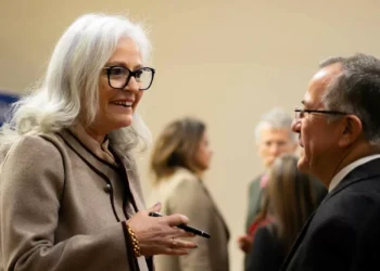 Primeira mulher diretora da Faculdade de Ciências da Universidade de Lisboa entra em funções