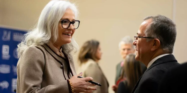 Primeira mulher diretora da Faculdade de Ciências da Universidade de Lisboa entra em funções