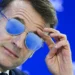Óculos escuros estilo aviador de Macron podem virar hit fashion