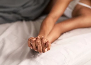 A estratégia que promete melhorar o sexo em relações longas