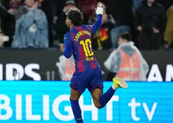 Barcelona ganha e regressa à liderança