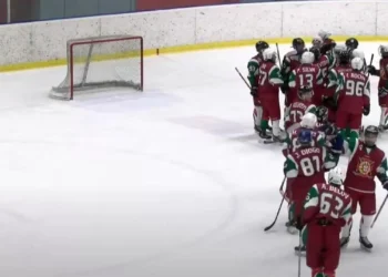 Tiroteio em ringue de hóquei em Rhode Island faz três mortos e três feridos