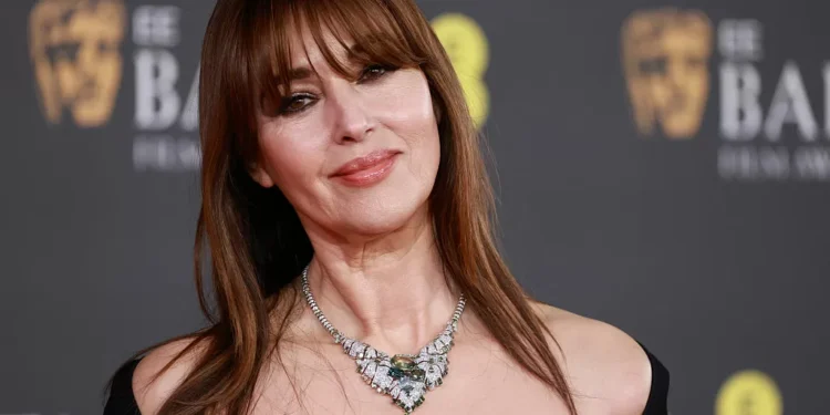 Por que temos que falar da beleza de Monica Bellucci no BAFTA?