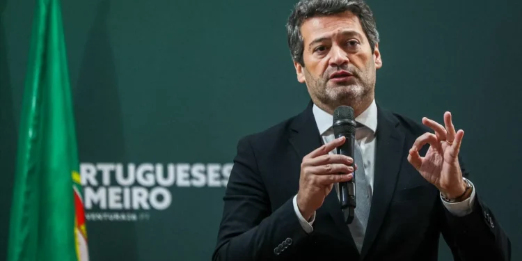 Ventura admite que será difícil uma vitória por ser “todos contra um”