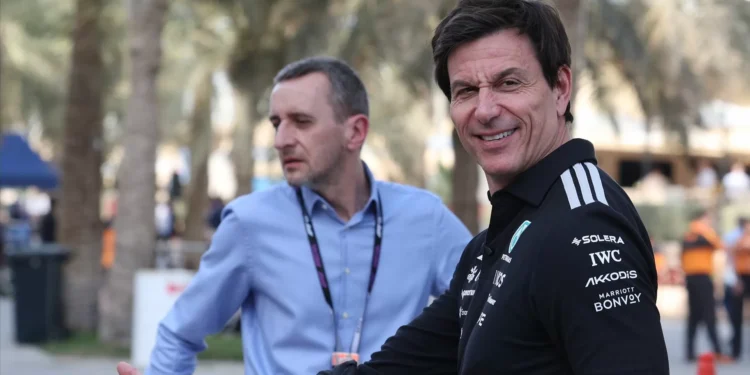 Mercedes à beira da catástrofe? F1 pode mudar regras devido a truque nos motores da equipa