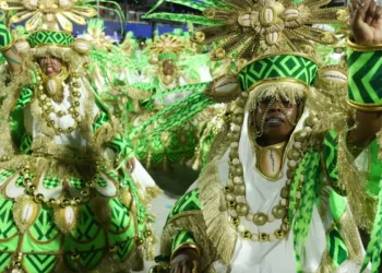 Viva Maria: Mangueira leva Amazônia à Sapucaí