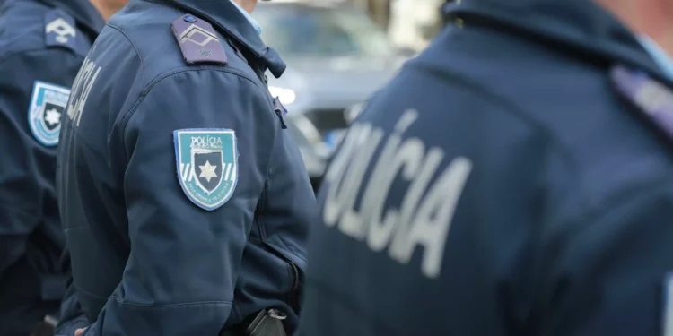 Inspeção-geral investiga quem assistiu a vídeos partilhados de violência policial