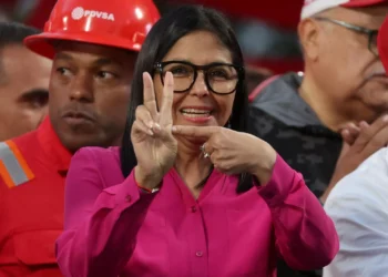 Portugal apoia levantamento de sanções da UE contra Delcy Rodríguez