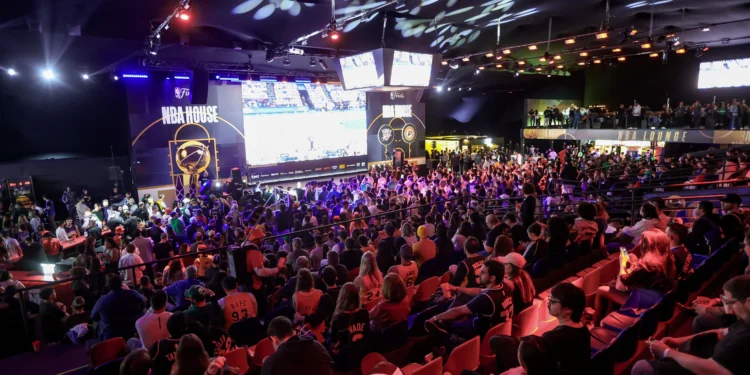 NBA House completa 10 anos no Brasil e terá maior edição já montada no país
